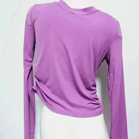 free people movement cropped long sleeve scallop front top med - Picture 4 of 13